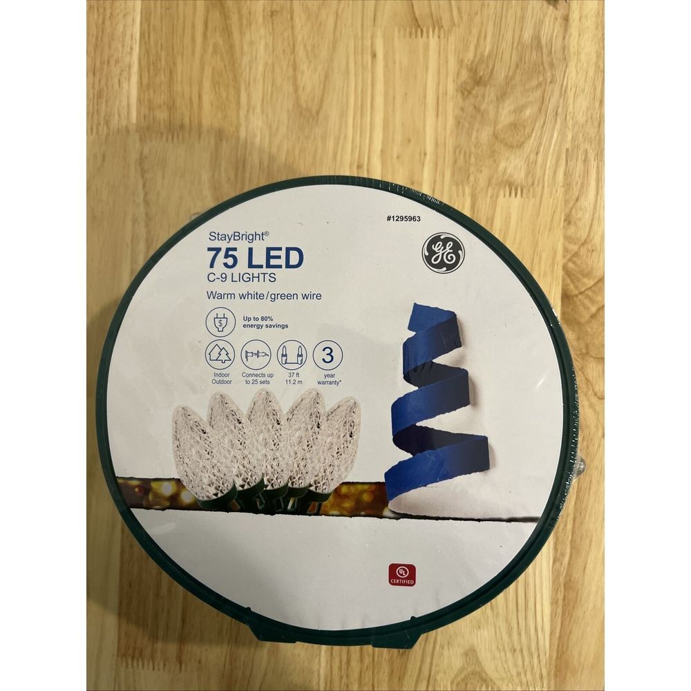 GE StayBright 75-Count 37-ft Constant White C9 LED Christmas String Light‎